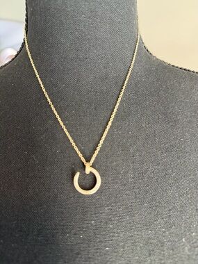 Classic Gold Circle Pendant Necklace for Women